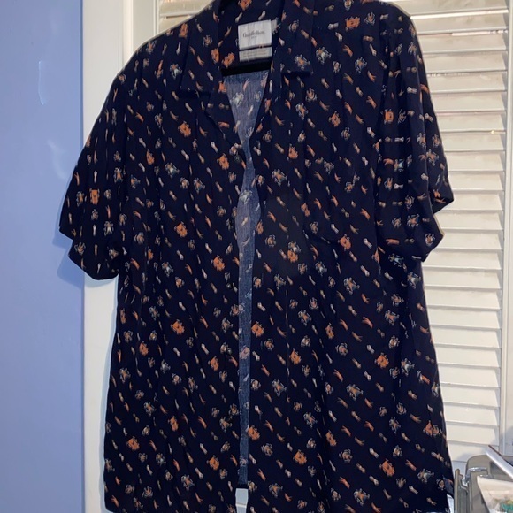 Goodfellow & Co Navy Swimmer Button Down Shirt - Picture 1 of 6